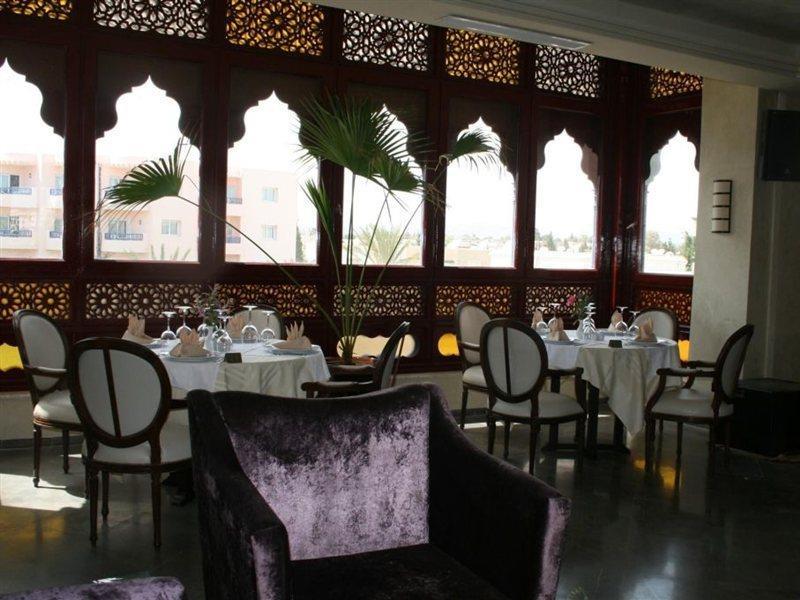 Hotel Eden Yasmine & 4*